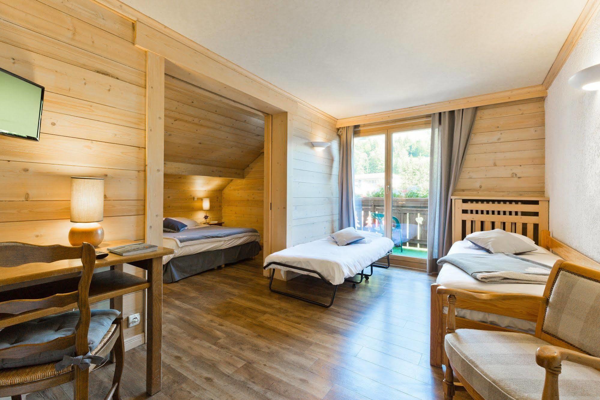 Hotel La Montagne Ла-Клюза Екстер'єр фото