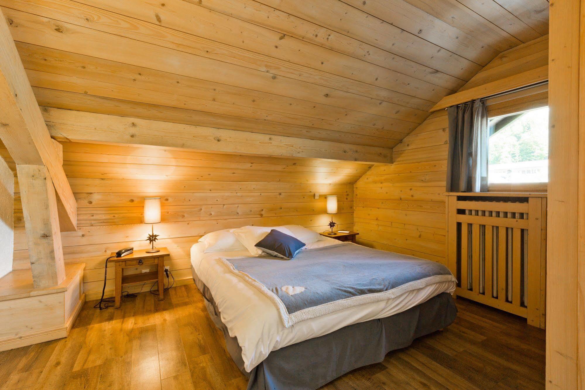 Hotel La Montagne Ла-Клюза Екстер'єр фото